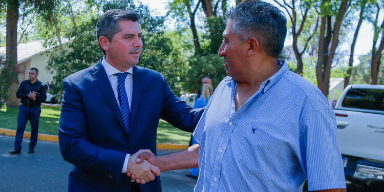 Orrego dio de baja a todas las líneas telefónicas de los funcionarios