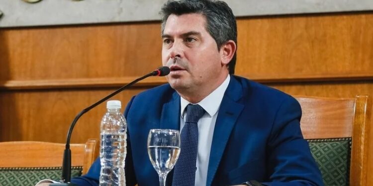 Orrego: “Los ingresos de San Juan van por las escaleras y los gastos por el ascensor”