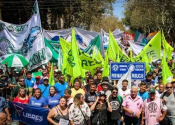 Paro de la CGT en San Juan: Participaron unas 3 mil personas