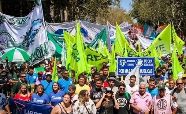 Paro de la CGT en San Juan: Participaron unas 3 mil personas