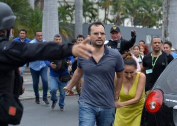 Tras la escalada de violencia en Ecuador, hay al menos 10 muertos
