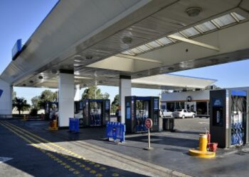 Tras los aumentos de combustibles, empresarios de San Juan creen que bajará el consumo