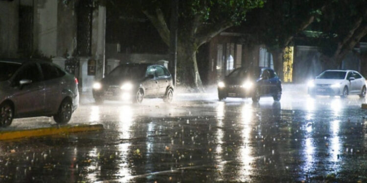 Sábado con probabilidad de tormentas