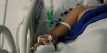 Un menor sanjuanino está grave tras ser apuñalado: Buscan a dos sospechosos