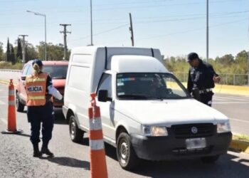 La multa por circular sin RTO cuesta $242,250