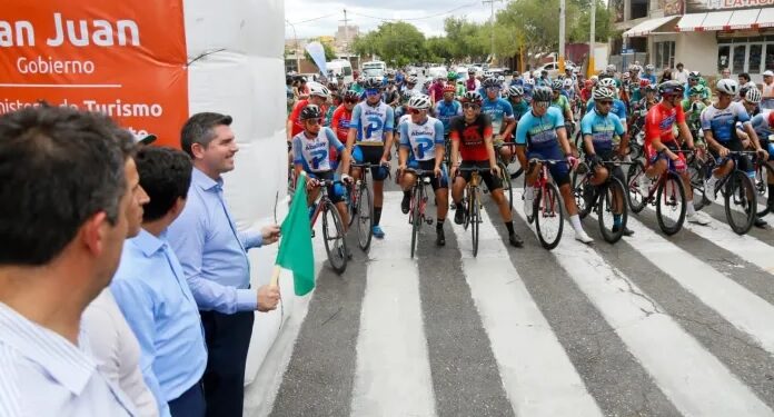 Marcelo Orrego concurrió al lanzamiento de la primera etapa del Giro del Sol