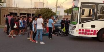 Pasajeros de la Red Tulum atraparon a un delincuente
