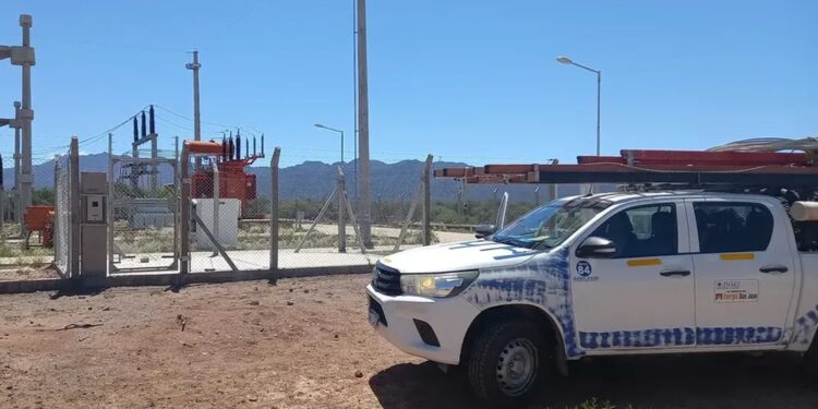 Tras más de 30 horas, se normalizó el servicio eléctrico y de agua en Valle Fértil