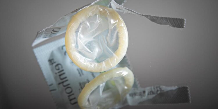 El 98% de las nuevas infecciones de VIH son por relaciones sexuales sin profilácticos