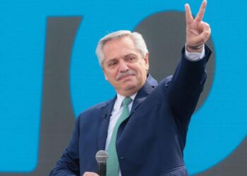 Por sospechas de corrupción, imputaron al ex presidente Fernández