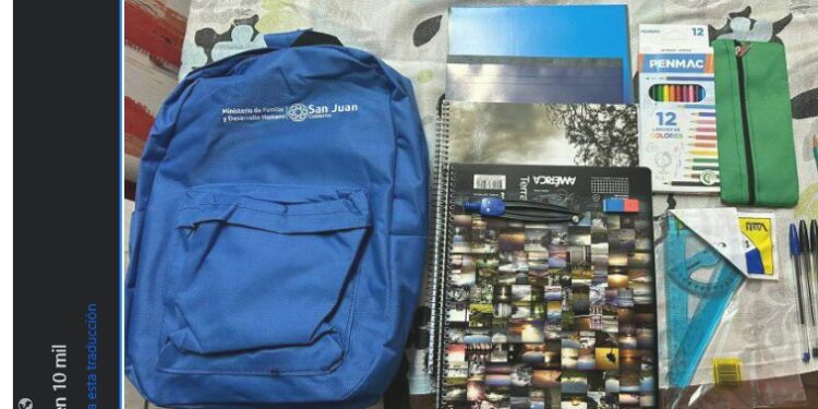 Escrachan a un sanjuanino que vende kits escolares que entrega el Gobierno: “Sale 10 mil”
