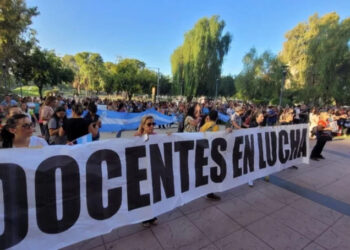 Los docentes autoconvocados de San Juan, salen nuevamente a las calles