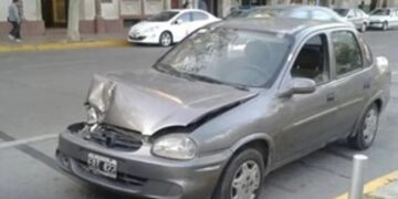 Fue a comprar un auto con su abuelo, lo atropelló y lo mató