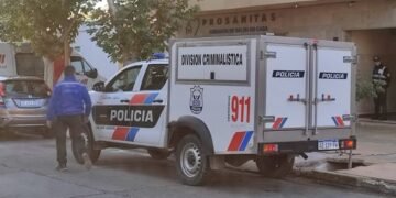 Los vecinos sentían un olor impenetrante: Había un sanjuanino muerto