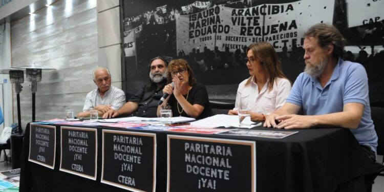 Nación convoca a gremios docentes para el inicio de la paritaria
