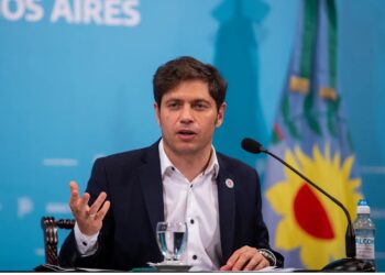 Para Kicillof, Milei le “roba recursos a las provincias”