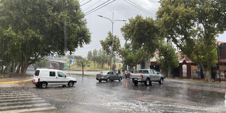 Después de meses, llueve en todo San Juan