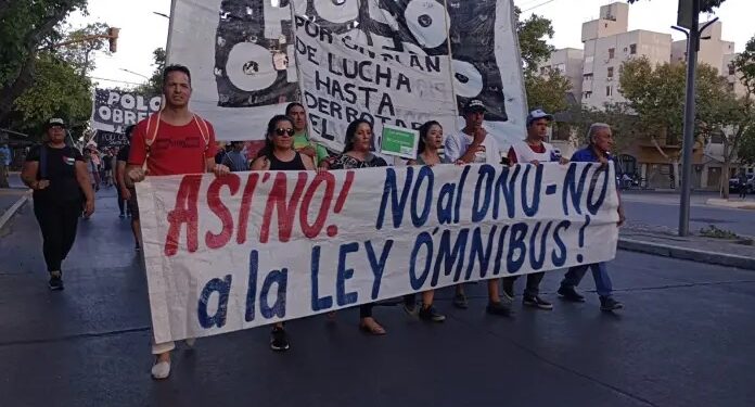 Un grupo de izquierda convoca una marcha en contra de Milei en San Juan