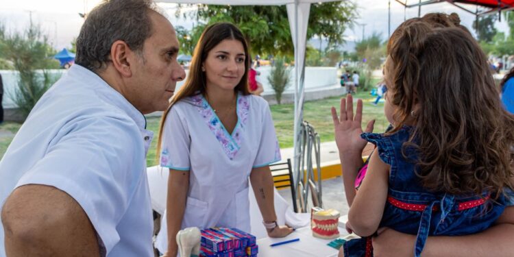 En Rivadavia, médicos y enfermeros atendieron GRATIS a vecinos