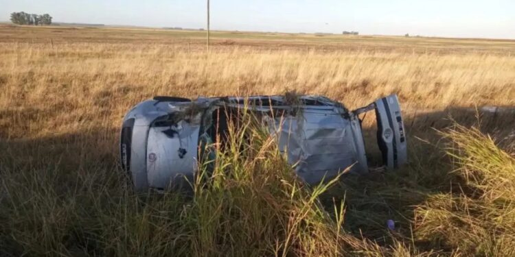 Una familia sanjuanina sufrió un impactante accidente fuera de la provincia: cinco menores heridos