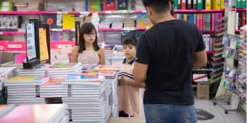 San Juan: Según un informe, la canasta escolar por niño es de casi $250 mil