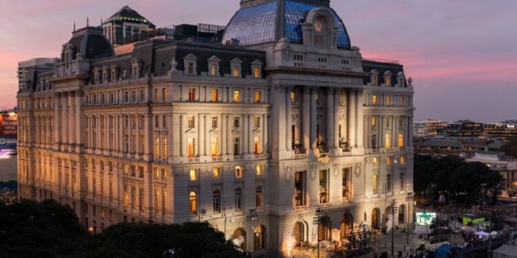 La Libertad Avanza le quiere cambiar el nombre al Centro Cultural Kirchner: “Razones sobran”