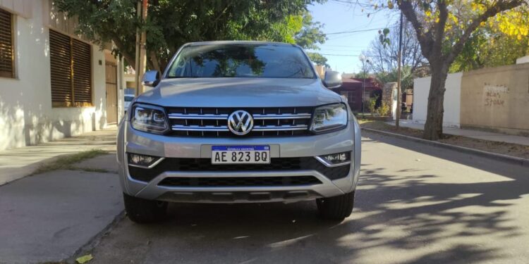 Tras un allanamiento, encontraron la camioneta que fue robada en un lavadero capitalino