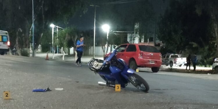 Accidente de tránsito en Albardón: dos personas terminaron hospitalizadas