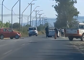 Una grúa de la Policía embistió a una Fiat Palio en la Ruta 270 en Caucete