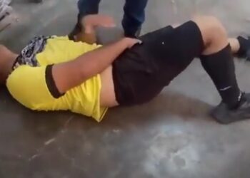 Un árbitro sanjuanino fue atacado en pleno parido y denunció a los jugadores