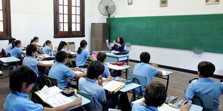 Cómo y dónde anotarse para recibir los $27.198 por hijo del voucher educativo