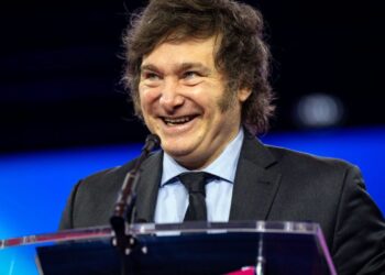 Milei cargó contra Kicillof por suba de impuestos