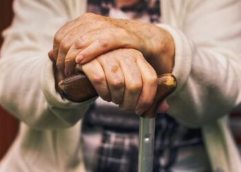 El Gobierno explicó los motivos del pago desdoblado a los jubilados en abril