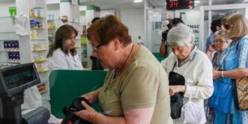 Continúa el programa de medicamentos gratuitos para jubilados