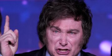 Milei habría pedido dar de baja el aumento a diputados y senadores