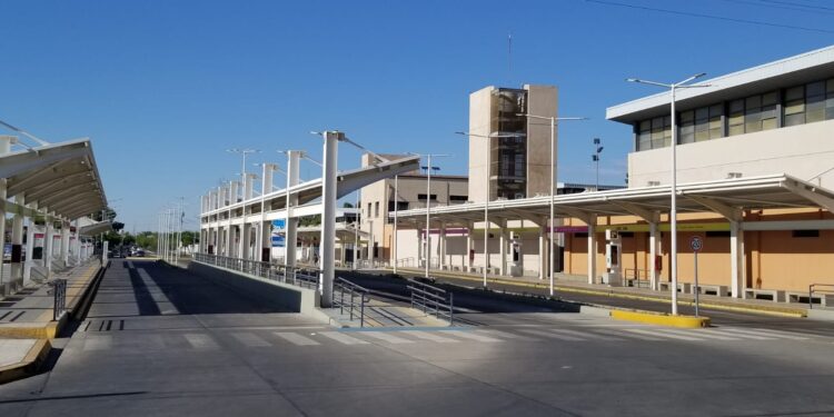 Las imágenes del centro sanjuanino desértico por el paro de colectivos