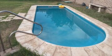 San Juan: Una bebé de 2 años se cayó en la pileta de su casa y falleció