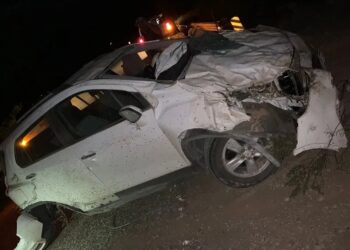 Una familia entera volcó en San Juan