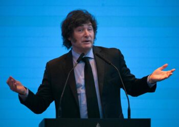 El presidente Javier Milei viajará esta tarde a Ushuaia para reunirse con Laura Richardson, jefa del Comando Sur