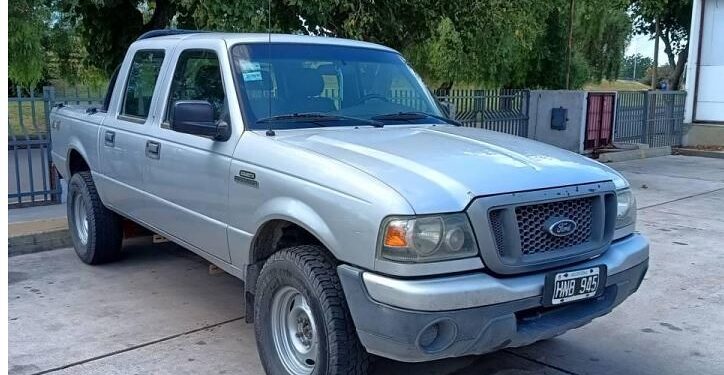 Rematarán siete movilidades del Ministerio de Educación, algunas valen $600.000