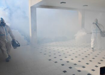 Realizan operativos sanitarios para prevenir el dengue en San Juan