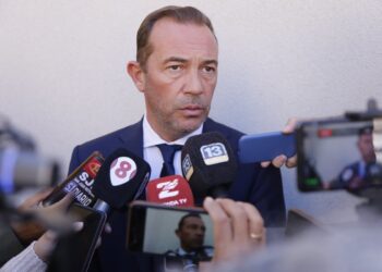 Hospital Marcial Quiroga: Instalaron equipamiento clave para personas con sobre peso