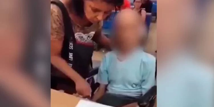 Video: una mujer llevó un cadáver a un banco para sacar un préstamo