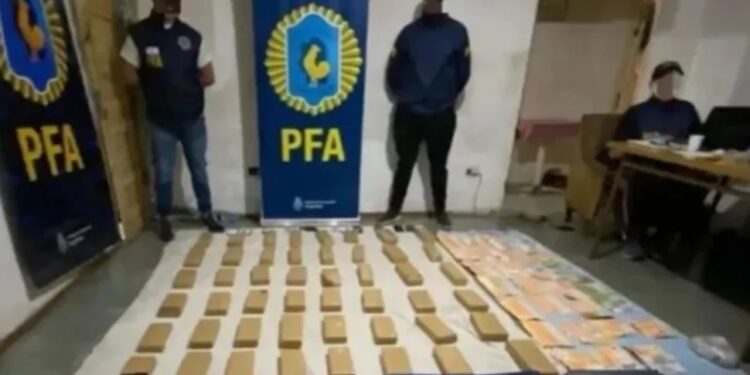 Detuvieron a siete sanjuaninos tras un allanamiento de la Policía Federal