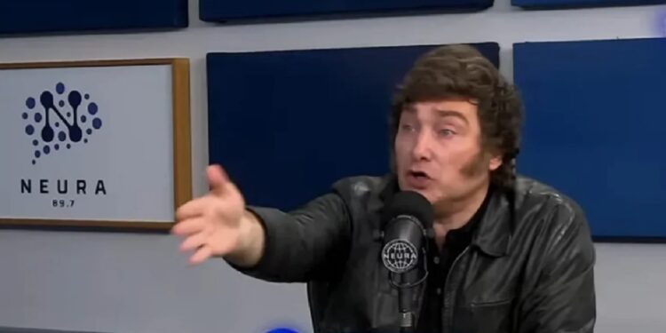 “Soy el segundo presidente con mejor imagen del mundo”, aseguró Milei