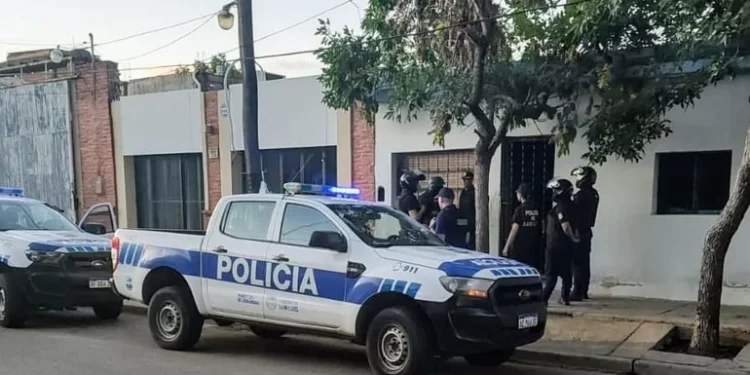 Delincuentes sanjuaninos robaron un almacen en San Luis y fueron detenidos