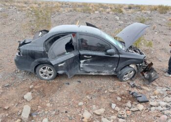 Impresionante vuelco en la Ruta Interlagos, en Zonda, dejó a una mujer herida