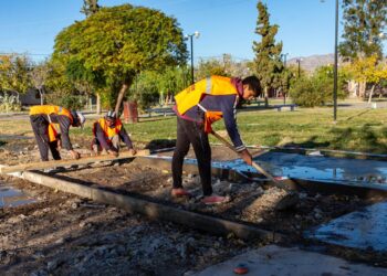 Ante el pedido de vecinos, Rivadavia trabaja en mejorar cinco plazoletas