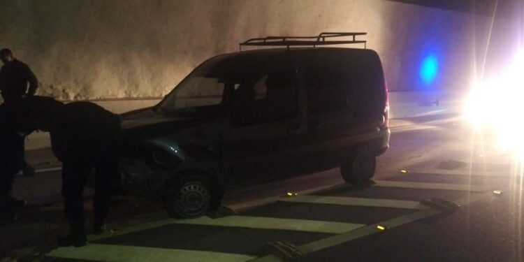 Esquivaron un animal y chocaron en el tercer túnel de la Ruta Nacional 150