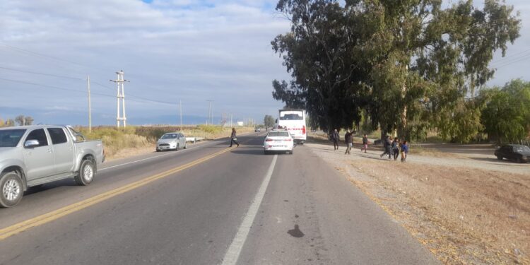 Grave accidente en la Ruta 20: Un ciclista fue atropellado por un colectivo